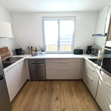 Maison 5 Pers Neuve 300m De La Apartmán *